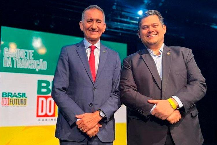 Senador Davi Alcolumbre participa de homenagem à Codevasf e entrega de maquinário no Amapá