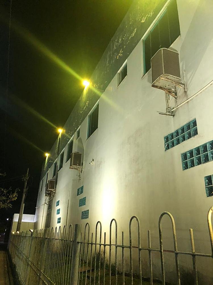 Prédio do Sebrae adere iluminação amarela em campanha de prevenção ao suicídio