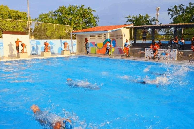 Governo do Amapá entrega Centro Didático Piscina Chico Noé e devolve à população o tradicional lugar de prática esportiva
