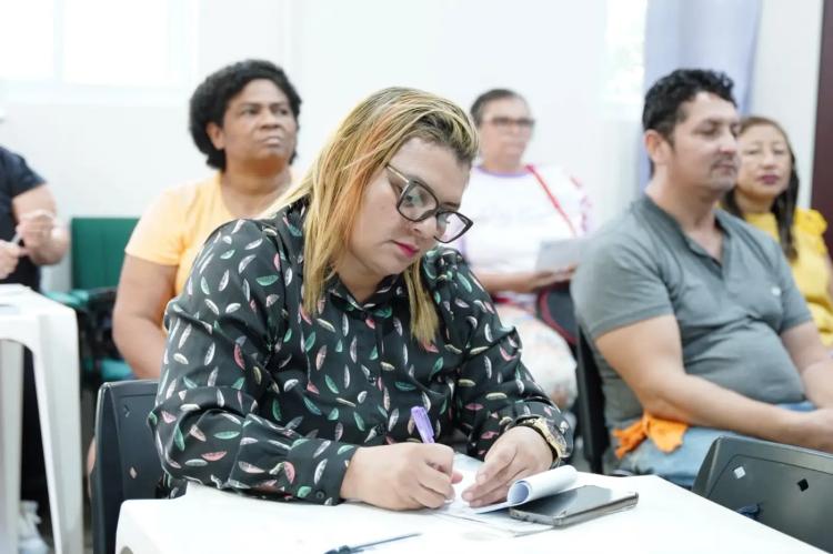 Autonomia econômica: Governo do Amapá promove oficina de gestão e vendas para mulheres do projeto 'Elas por Elas'