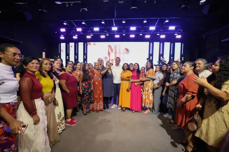 Governador Clécio fortalece diálogo com lideranças evangélicas em encontro estadual de ministérios independentes do Amapá