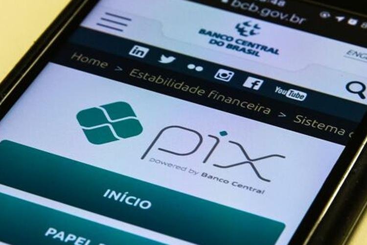 Tributos federais poderão ser pagos pelo Pix