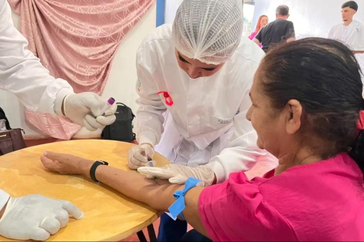 Governo do Amapá leva serviços do Outubro Rosa a comunidades de Santana