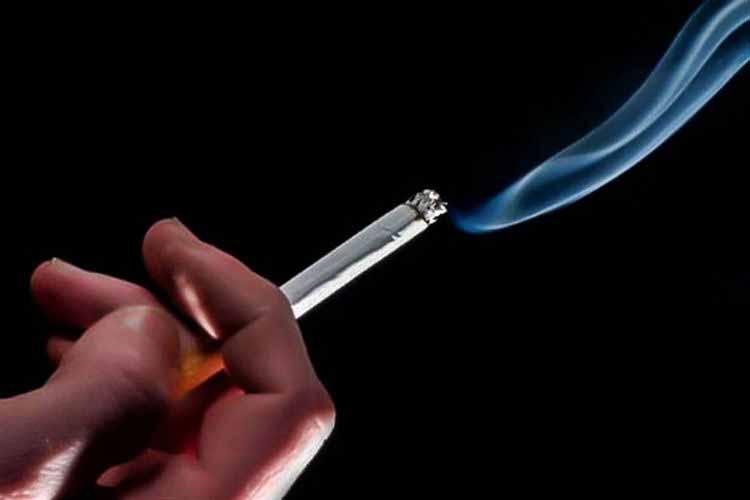 Abril Azul: Tabagismo responde por 25% dos casos de câncer do esôfago