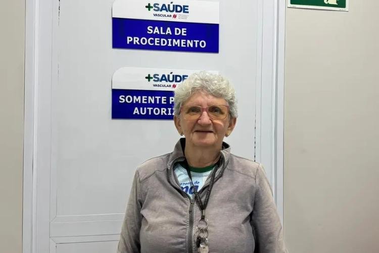 'Hoje danço e não sinto mais dor', diz aposentada ao comemorar tratamento no Mais Saúde Vascular do Governo do Amapá