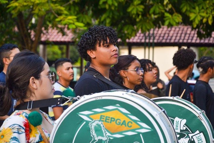 Desfile de 13 de setembro valoriza tradição e beleza das bandas marciais e fanfarras