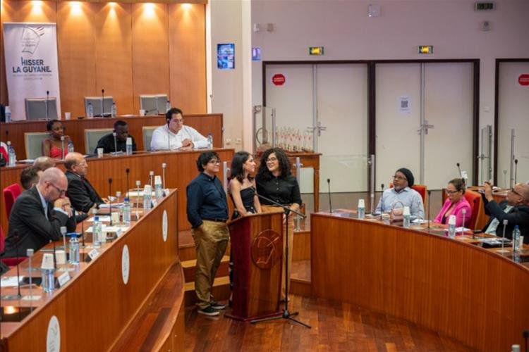 Acadêmicas de Arquitetura conquistam primeiro lugar em concurso internacional