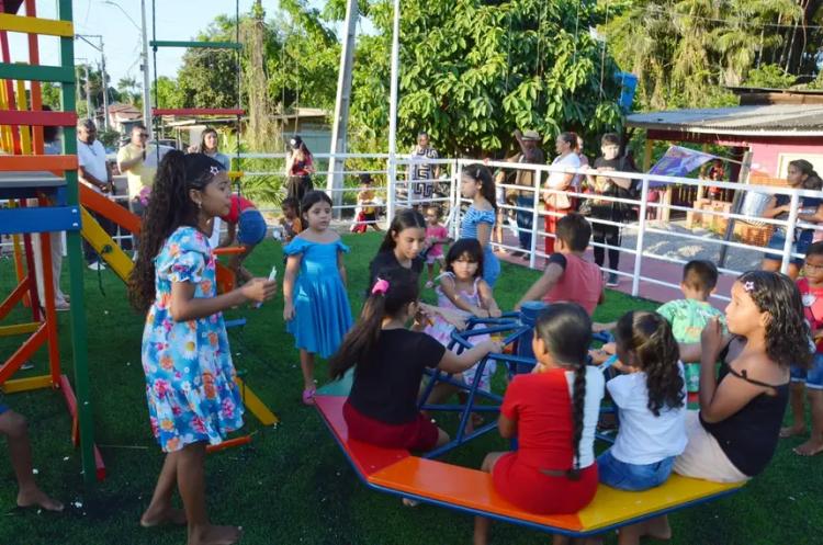 'Isso tem muito valor para nossas crianças', diz moradora na entrega do 4º Parque Firme pelo Governo do Amapá