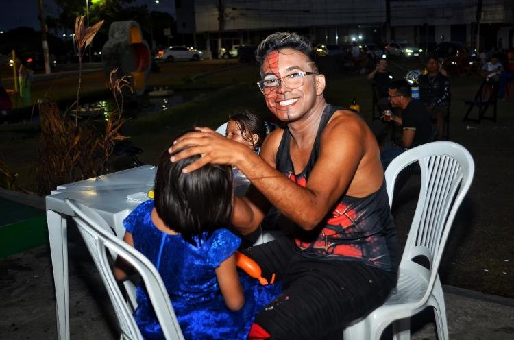 1ª FLIT: Feira de Literatura Infantil Tucuju encanta Macapá com magia literária