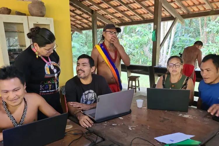 Governo do Amapá avança na construção do Projeto Político Pedagógico das Escolas Indígenas Wajãpi, em Pedra Branca do Amapari
