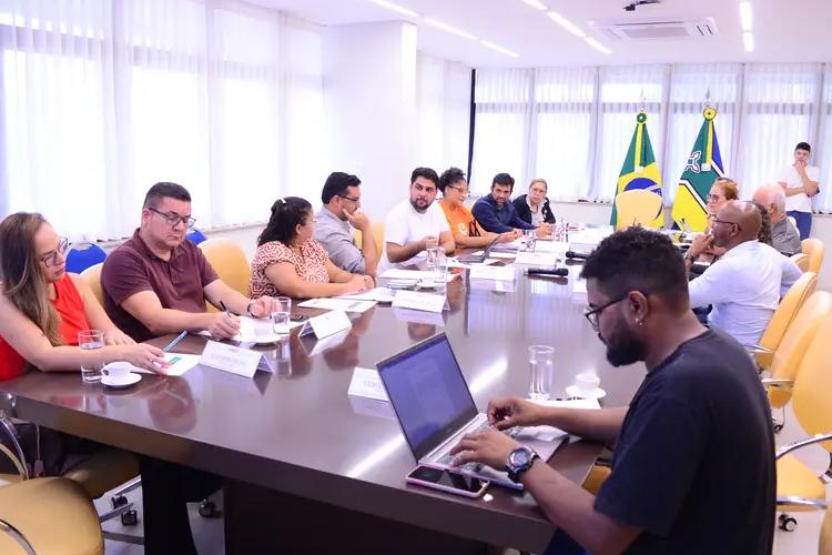 Governo do Amapá dialoga sobre reestruturação das carreiras com sindicatos de profissionais da saúde