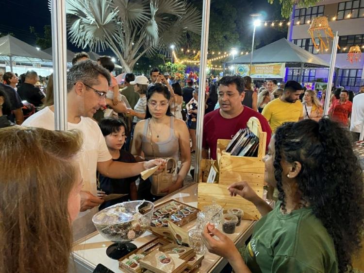 Com tema "É sobre ser diferente. É sobre ser você", Luau na Samaúma terá segunda edição no dia 29 de novembro