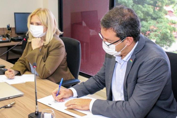 MEDIADO PELO MP/AP, CONVÊNIO ENTRE PMM E CEA ALINHA REPASSE PARA CUSTEIO DA ILUMINAÇÃO PÚBLICA EM MACAPÁ