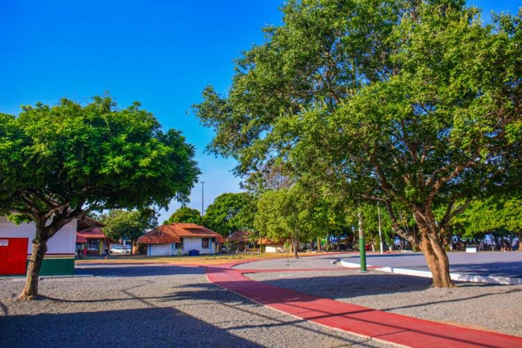 Praça Marlindo Serrano é revitalizada e entregue à população