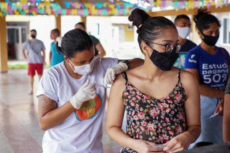 Ação de vacinação contra Influenza e Tríplice Viral acontece hoje e amanhã em shopping de Macapá