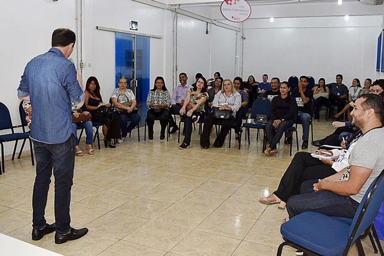 Reunião com empresários articula preparativos para a Feira de Negócios em Santana