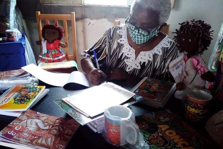 CULTURA AFROAMAPAENSE: IMPROIR PARTICIPARÁ DA LIVE DE LANÇAMENTO DOS LIVROS DA ESCRITORA ESMERALDINA DOS SANTOS
