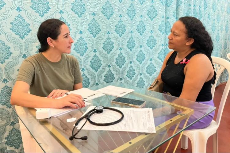 Governo do Amapá leva serviços do Outubro Rosa a comunidades de Santana