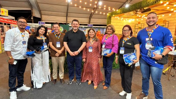 Chef Flora surpreende na Feira de Negócios do Vale do Jari com Moranga de Acari e Camarão
