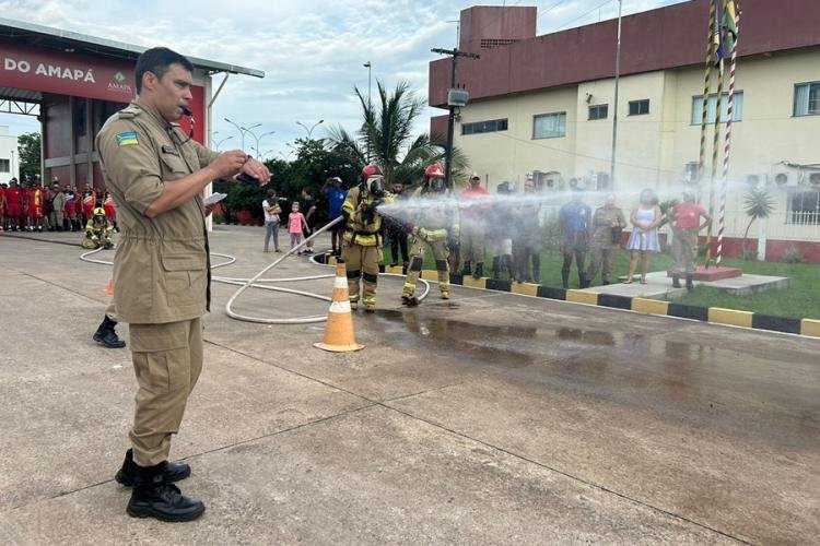 Competições de salvamento e combate a incêndios marcam Semana do Bombeiro no Amapá