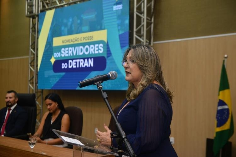 "É um momento histórico para o Detran", diz governador durante posse dos novos servidores