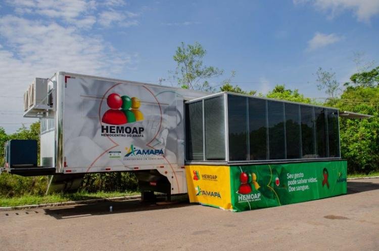 Carreta do Hemoap inicia atendimentos em Santana para ampliar captação de voluntários