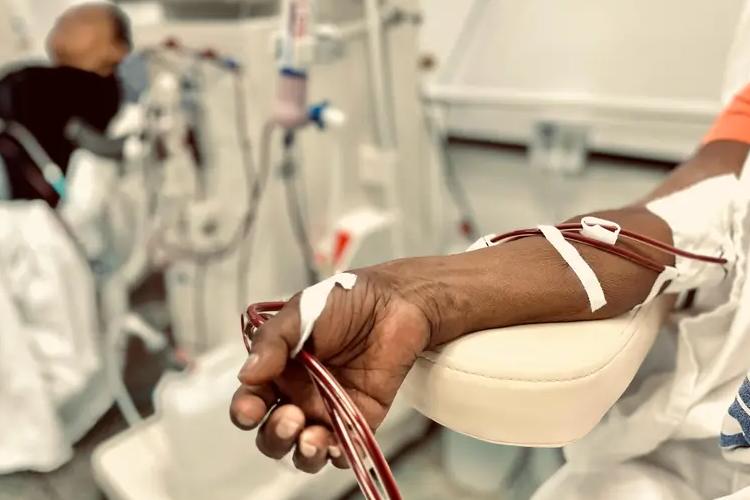 Governo do Amapá garante cerca de 6 mil atendimentos de hemodiálise por mês