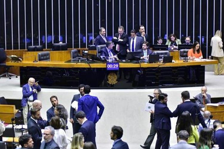 Transição energética e sustentabilidade em destaque na agenda da indústria no Congresso