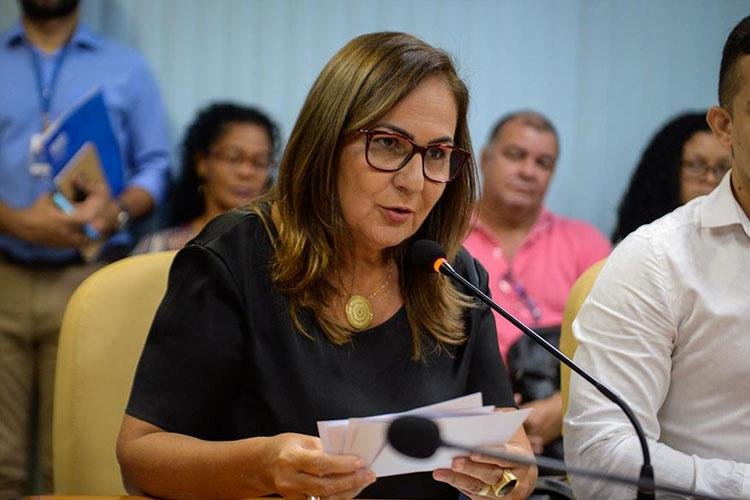 Governo regulamenta tabela salarial de tradutores e intérpretes de Libras