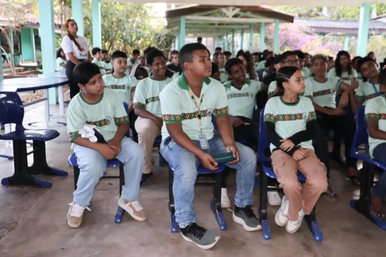 'EducaShow' orienta crianças sobre incêndios durante a estiagem e os efeitos do El Niño, em ação do Governo do Amapá no Curiaú