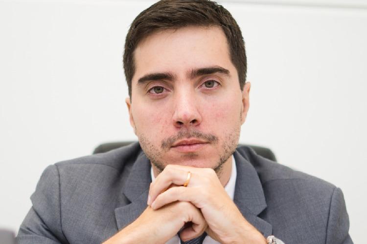 Acidente com avião da Delta: saiba o que fazer se seu voo foi afetado 