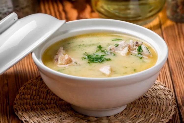 A temperatura caiu? Canja de galinha da Korin Alimentos é opção reconfortante no outono