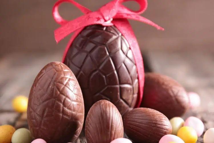 Cesta da Páscoa tem inflação menor do que em 2025, apesar do chocolate mais caro, calcula FecomercioSP