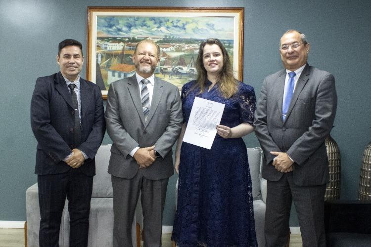 Movimentação na magistratura: TJAP empossa nova juíza titular da Comarca de Tartarugalzinho