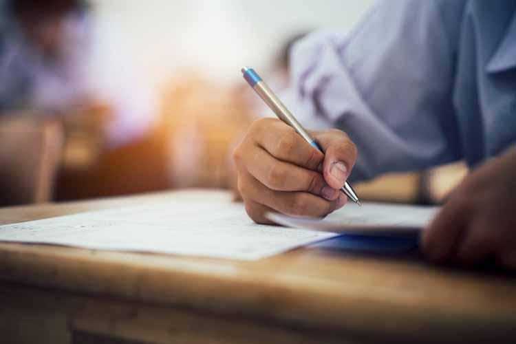 Encceja PPL: responsáveis pedagógicos já podem inscrever candidatos   
