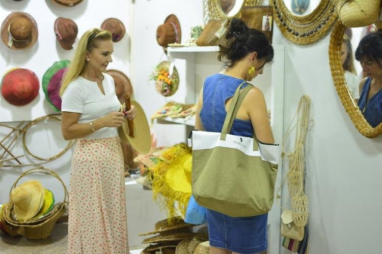 Turistas estrangeiros impulsionam vendas na Casa do Artesão em Macapá