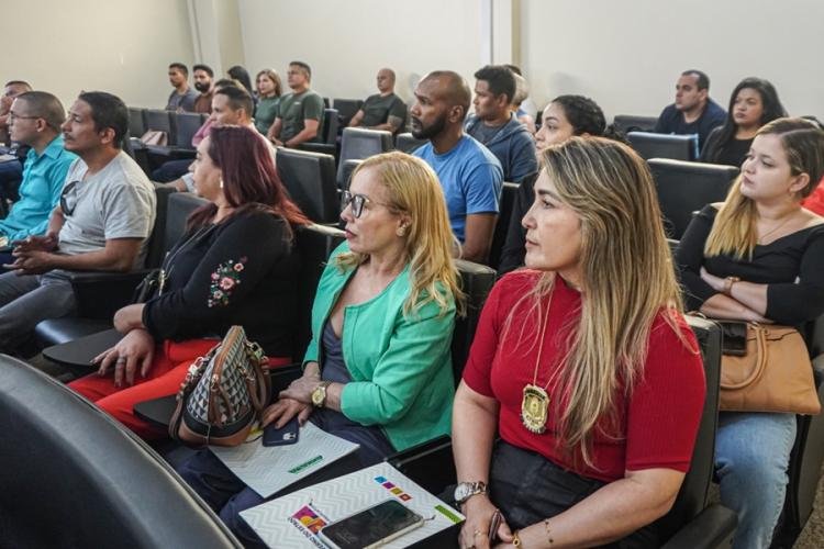 Agentes do Governo do Amapá são treinados para atender crianças e adolescentes vítimas de violência