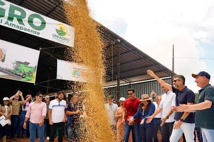 Governador Clécio Luís destaca união e trabalho na abertura da Colheita da Soja 2025 no Amapá