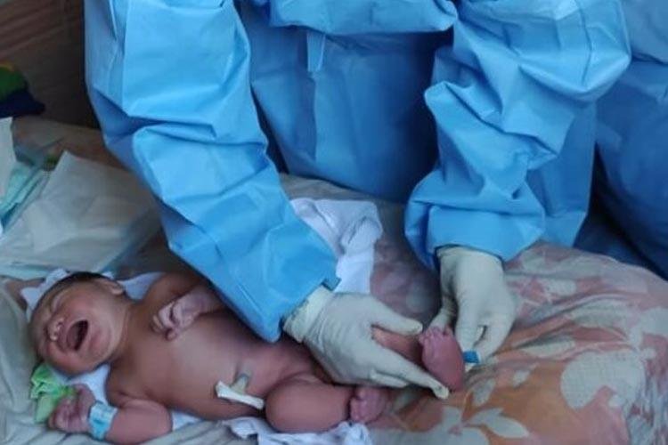 ‘Meu telefone fica ligado 24 horas para atender sempre’, diz obstetra que realizou parto em domicilio