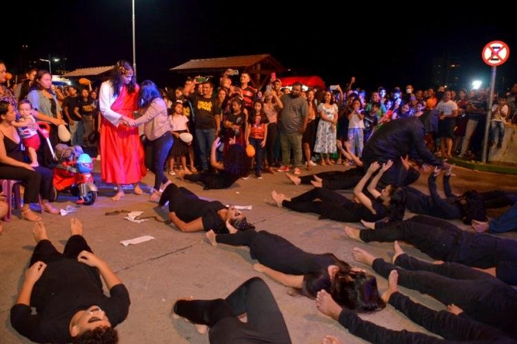 "Vale muito a pena ser evangélica e defender Jesus", celebra pastora durante ação do projeto Impacto na Praça