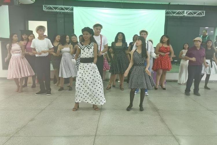 Escola Estadual Santa Inês realiza projeto para reviver transformações sociais e culturais no Amapá