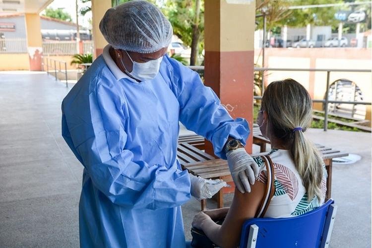 VACINAÇÃO CONTRA A GRIPE É AMPLIADA PARA TODA A POPULAÇÃO