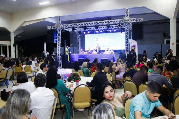 Governo do Estado realiza formatura de 430 alunos do "Qualifica Amapá"
