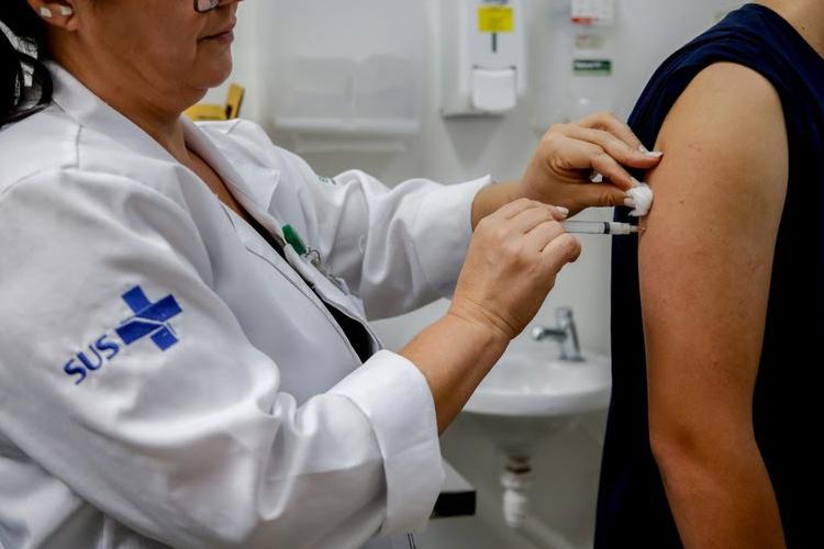 Vacinação contra HPV é prorrogada até dezembro de 2025 para adolescentes de 15 a 19 anos