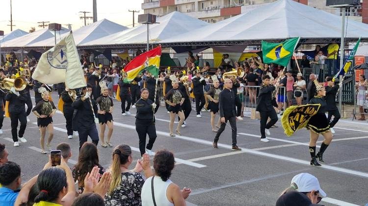 AVT leva banda campeã do Festival Estadual e mensagem de paz ao Desfile Cívico Estudantil no Sambódromo de Macapá