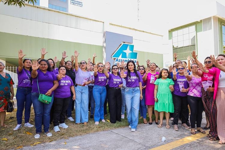 Blitz educativa marca a campanha 16 Dias de Ativismo pelo Fim da Violência contra as Mulheres em Macapá