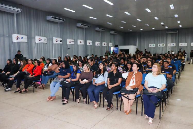 Balcão de Oportunidades conecta jovens amapaenses ao mercado de trabalho