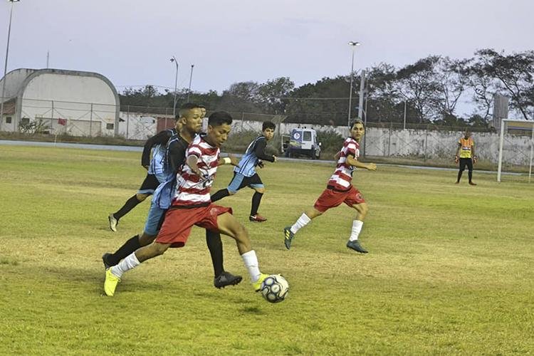 Jogos no Campeonato Não Profissional recomeçam dia 19 de novembro