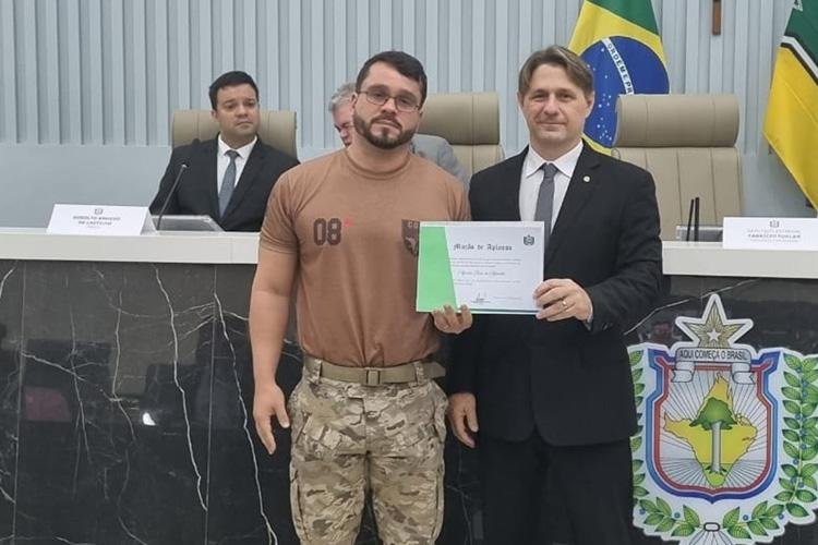Delegado de Polícia recebe Moção da Alap por 13 anos de dedicação à Segurança Pública