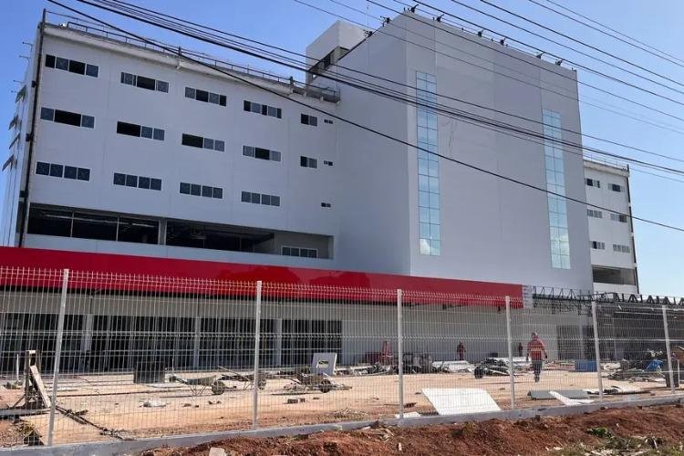 Governo do Amapá avança na urbanização e instalação de equipamentos do novo Hospital de Emergência